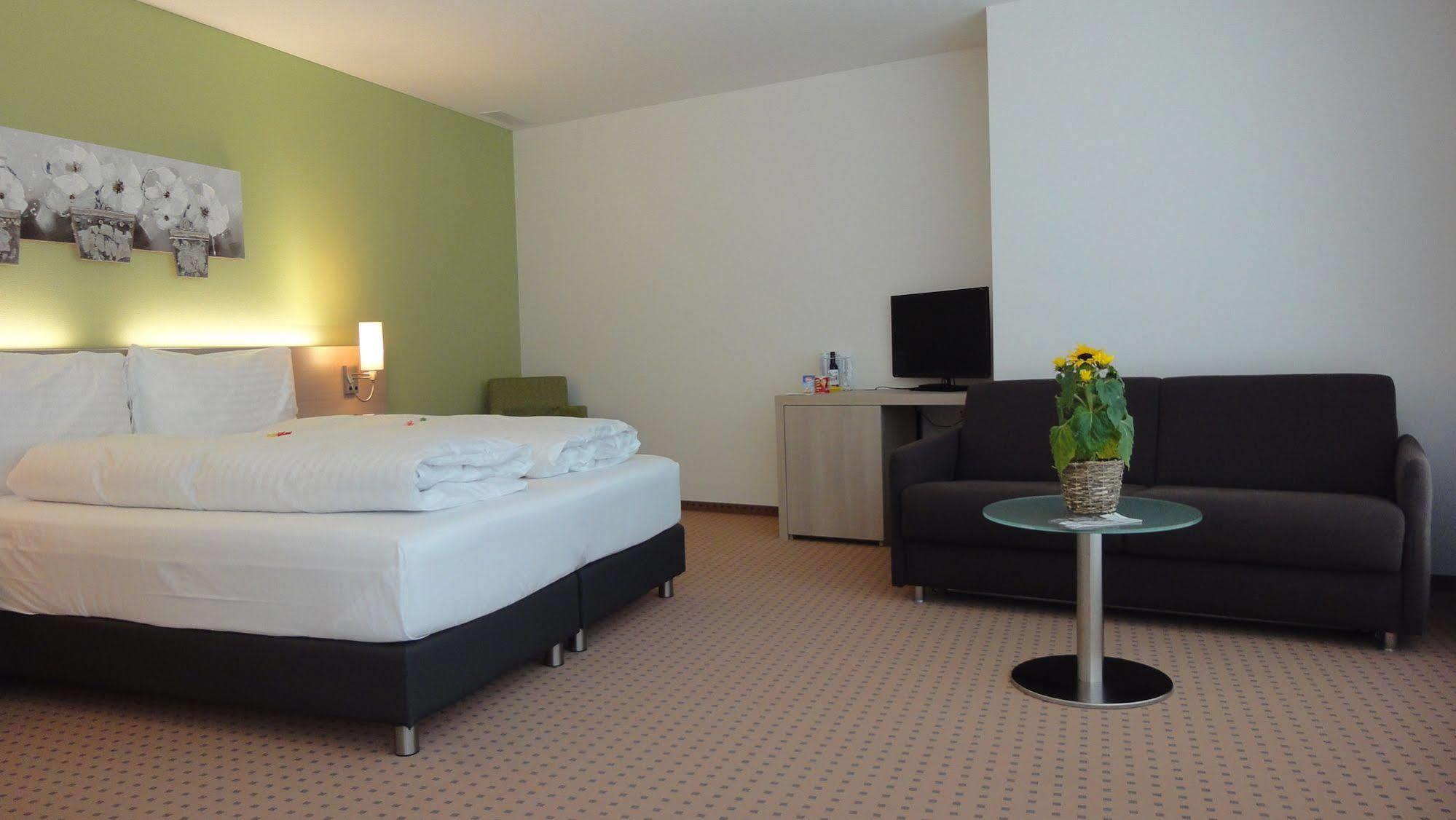 Eastside Hotel 3*